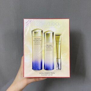 Shiseido Radiance Moisturizing Eye Cream 3 Piece Set Women's